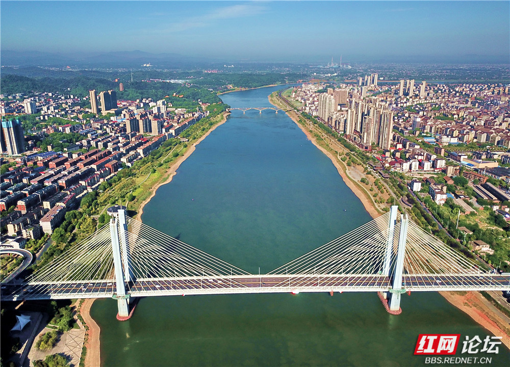 益阳城区资江河段景如画